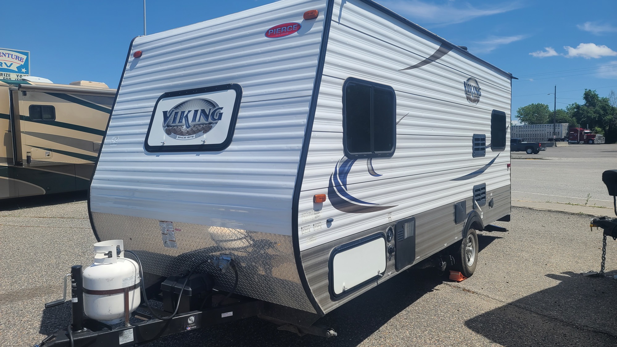 photo of 2016 Forest River Viking 17 RD half ton towable bumper pull