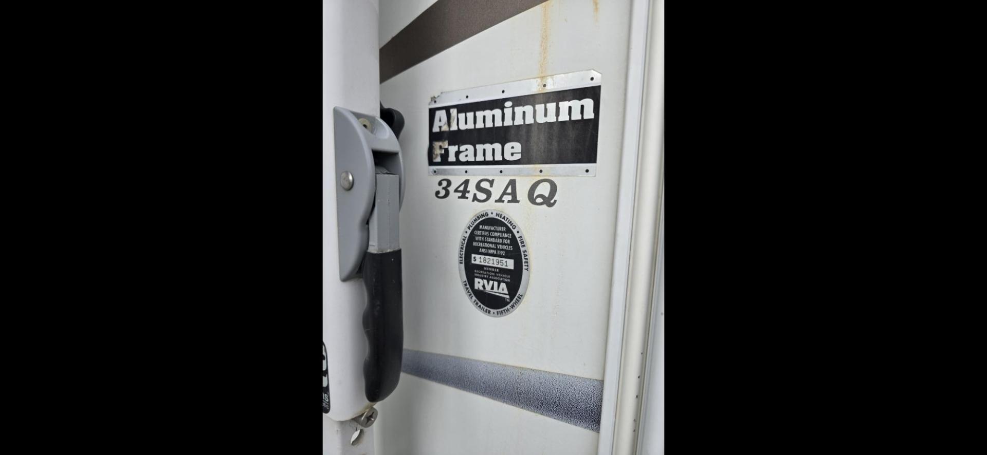 2006 White Keystone Challenger 34SAQ , located at 923 US HWY 87 E., Billings, MT, 59101, (406) 245-0456, 45.795788, -108.451881 - 2006 Keystone Challenger This is a gorgeous trailer. Located in Billings MT. 4 season Four slides, rear living room, front queen walk around bed, front designer closet, couch makes into a bed, could sleep four, washer and dryer hookups, a/c , hot water, furnace. WE CERTIFY OUR USED TRAILERS. Jo - Photo#1