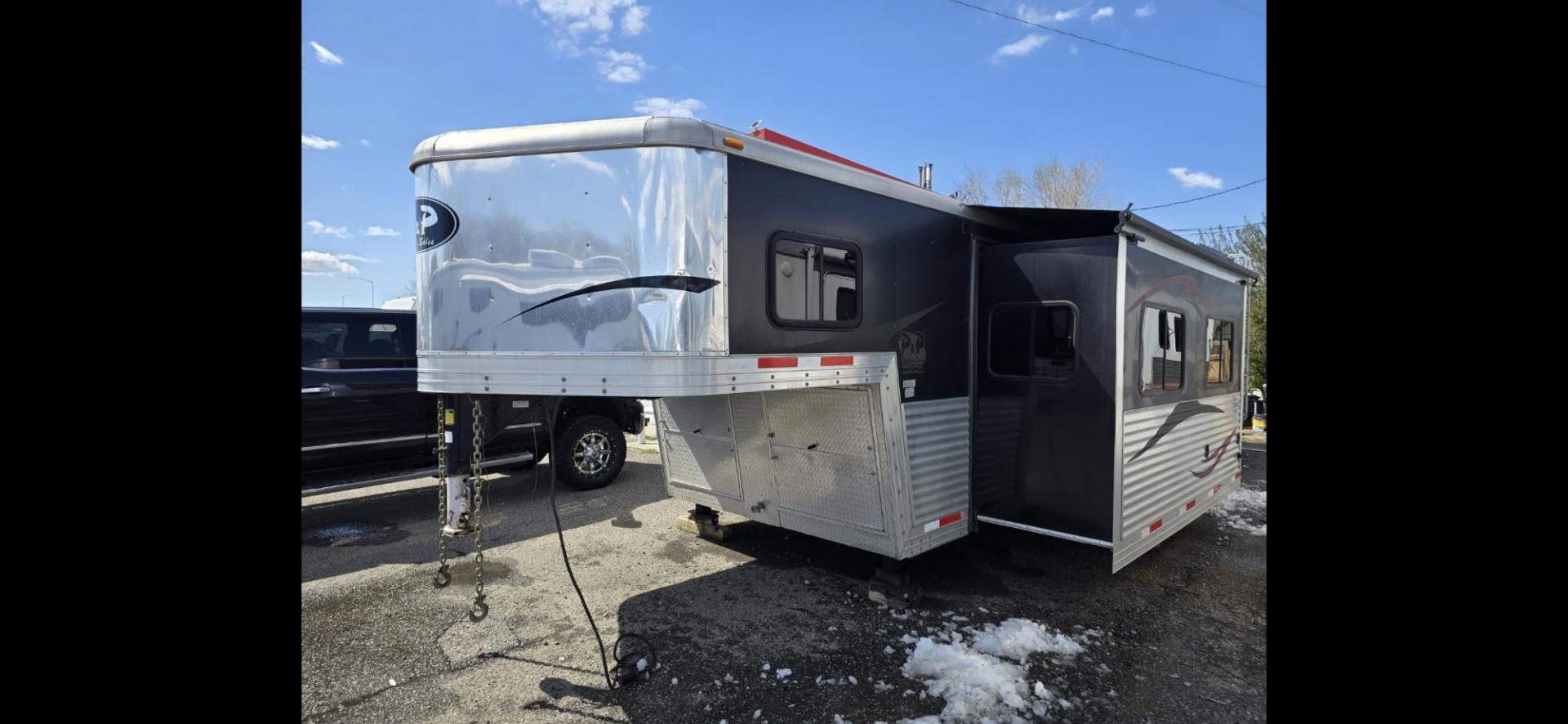2013 Black Bison Traveler , located at 923 US HWY 87 E., Billings, MT, 59101, (406) 245-0456, 45.795788, -108.451881 - Photo#2