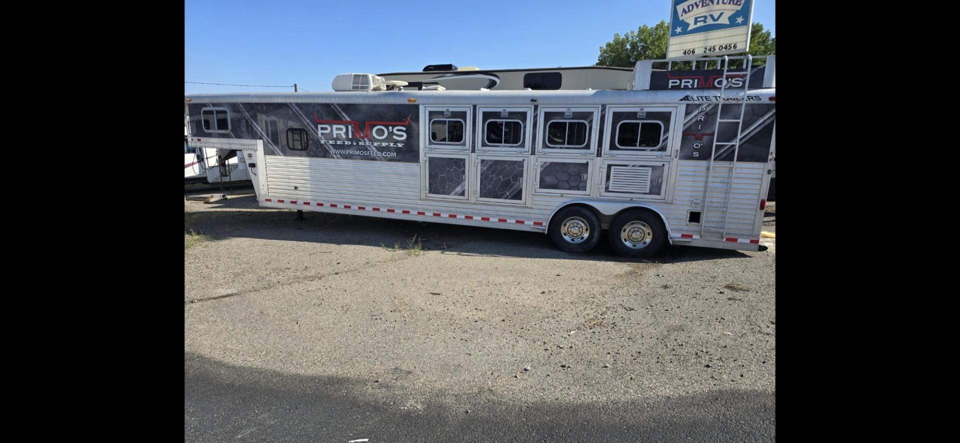 2004 Silver Elite 4 Horse LQ , located at 923 US HWY 87 E., Billings, MT, 59101, (406) 245-0456, 45.795788, -108.451881 - 2004 Elite 4 Horse LQ 2004 Elite 4 Horse w/LQ Located in Billings MT $35,900 This is a really nice trailer!! 4 Horse with 12' living quarters. Aluminum on aluminum, 4 Spot saddle rack, onan 5500 generator, hay rack, stud wall, Mangers w/ storage underneath, full bath shower toilet, a/c hot w - Photo#1