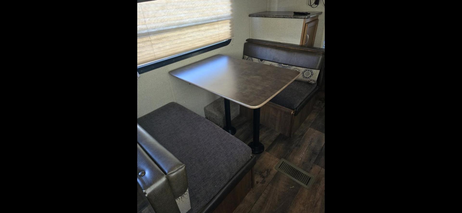 2017 White Keystone Springdale , located at 923 US HWY 87 E., Billings, MT, 59101, (406) 245-0456, 45.795788, -108.451881 - Photo#9