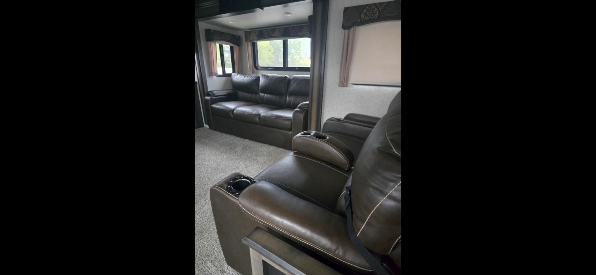 2018 Tan Keystone Montana , located at 923 US HWY 87 E., Billings, MT, 59101, (406) 245-0456, 45.795788, -108.451881 - 2018 Keystone Montana HOME AWAY FROM HOME-- Like New!!! 2018 Montana 3791RD with five slides, 4 season,1 owner, 40' long. Two ducted a/c's, auto leveling, 10 gallon gas dsi water heater, rear den, front king bed, front designer closet, washer dryer combo, fireplace, double door fridge and freezer, - Photo#10