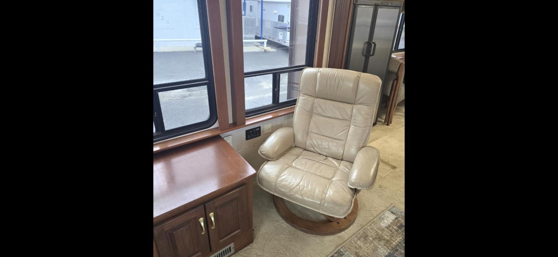 2002 Tan Newmar Mountain Aire , located at 923 US HWY 87 E., Billings, MT, 59101, (406) 245-0456, 45.795788, -108.451881 - 2002 Newmar Mountain Air Immaculate 42' Class A diesel pusher with only 77,000 miles, 42', and 2 owners. 500 Cummins w/6 speed Allison tranny. 3 slides, full body paint, full 4 season. Auto awning, tile floor, 2 new ac's, aqua hot, new dash a/c pump, new tires w/only 4000 miles on them, Full body - Photo#7