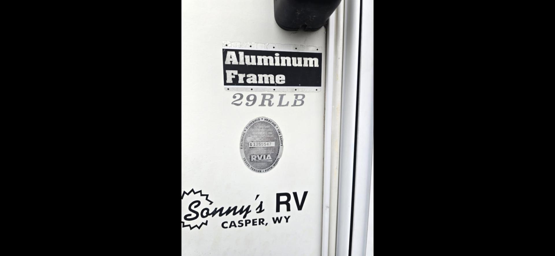 2004 White Keystone Challenger , located at 923 US HWY 87 E., Billings, MT, 59101, (406) 245-0456, 45.795788, -108.451881 - 2004 Keystone Challenger Very nice 29' 5th wheel with 2 slides. Front queen bed with huge front wardrobe closet. Couch makes into bed and could sleep 4.Full four season, a/c, hot water, furnace, oak cabinets, full awning.. Model 29RLB. WE CERTIFY OUR USED TRAILERS. John at 406 208 0659. - Photo#10