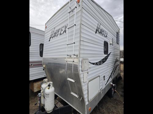 2007 Vortex toy hauler 1/2 ton towable 