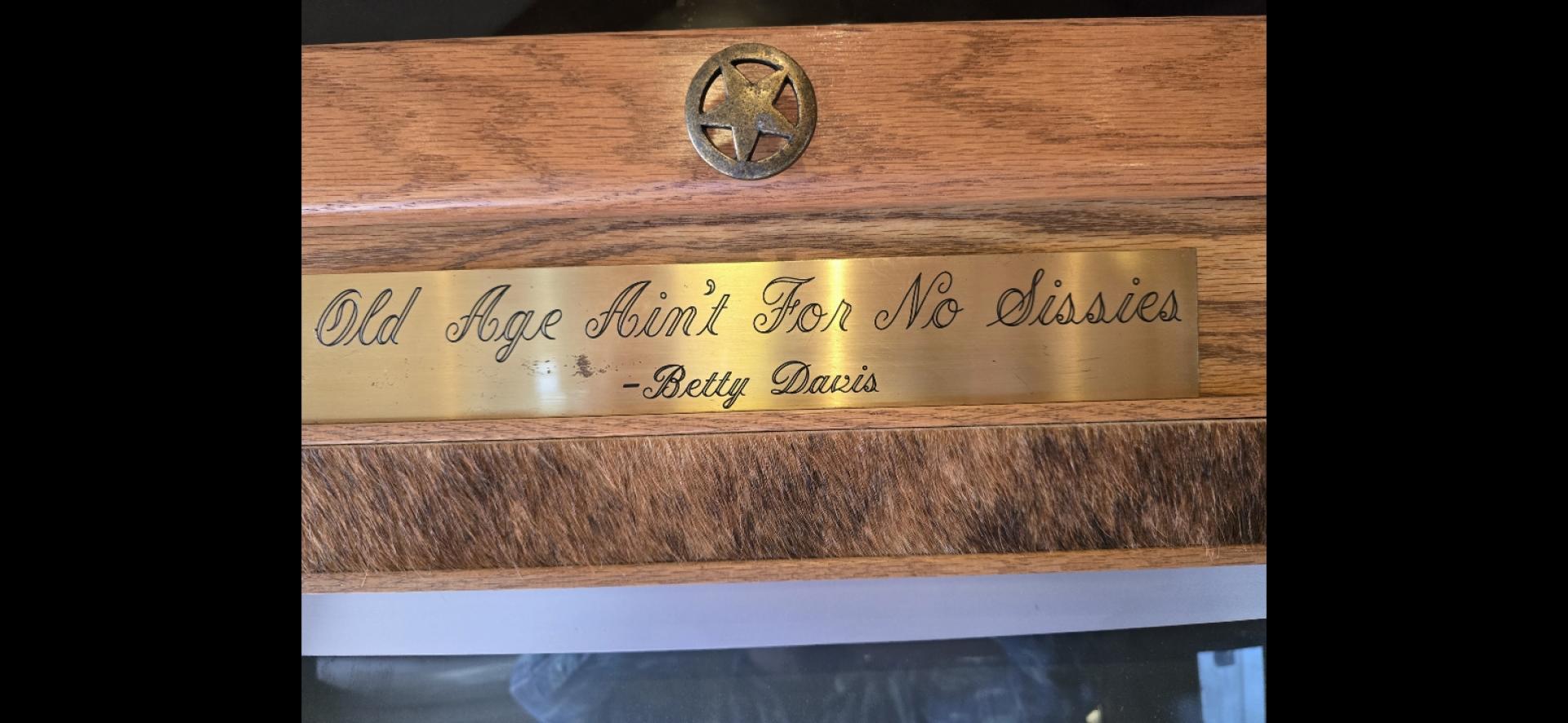 2006 White Exiss 3 Horse LQ , located at 923 US HWY 87 E., Billings, MT, 59101, (406) 245-0456, 45.795788, -108.451881 - Photo#9