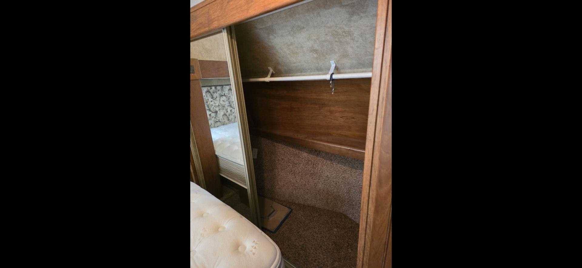 2010 White Keystone MT Mountaineer , located at 923 US HWY 87 E., Billings, MT, 59101, (406) 245-0456, 45.795788, -108.451881 - 2010 Keystone Montana Montaineer Located in Billings MT $12,500 This is an absolutely gorgeous 5th wheel trailer. 31' long, 2 slides, rear living room with two chairs, front queen walk around bed, Designer closet, couch makes into a bed, could sleep 4. Auto front and rear jacks, 4 season, he - Photo#11