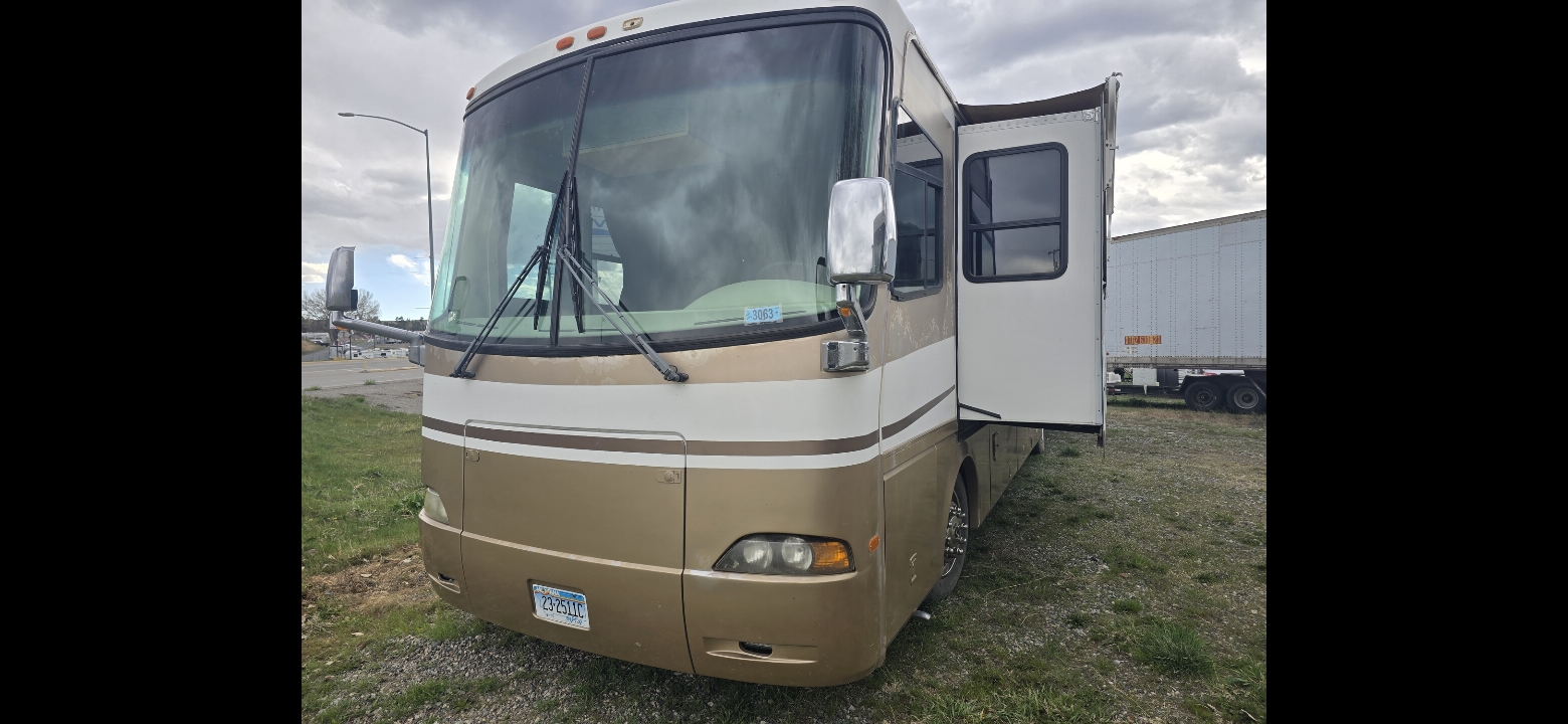 photo of 2002 Holiday Rambler Endeavour Diesel Pusher