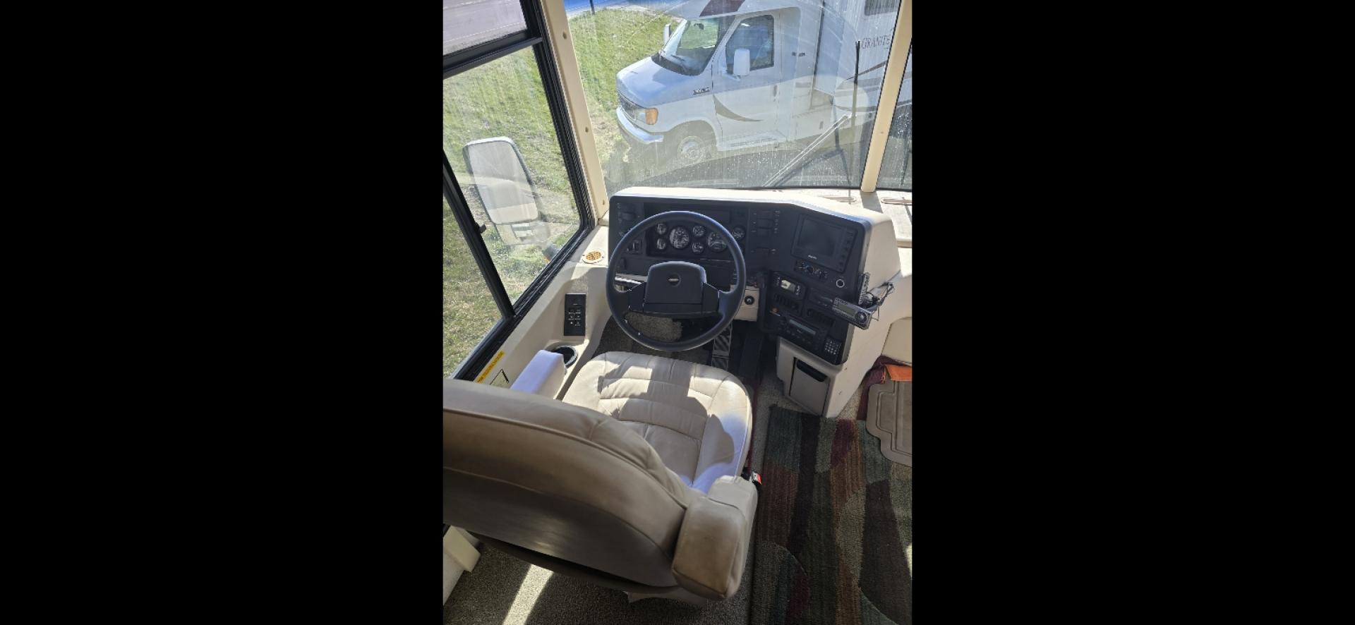 2004 Brown Winnebago Journey , located at 923 US HWY 87 E., Billings, MT, 59101, (406) 245-0456, 45.795788, -108.451881 - 2004 Winnebago Journey 34H Located in Billings MT $41,900 READY TO GO!!!! Nice 34' class A motor home with two slides, model 34H, 330 hsp cat diesel pusher, freightliner chassis, full body paint, 50,461 miles, wired for towing, backup camera, leveling jacks, four season, tires like new. WE C - Photo#6