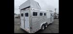 2007 Elite 3 horse , located at 923 US HWY 87 E., Billings, MT, 59101, (406) 245-0456, 45.795788, -108.451881 - 2007 Elite 3 Horse slant w/LQ Located in Billings MT $39,900 Nice clean gorgeous trailer!! 3 horse slant, that is 8' wide, aluminum on aluminum, onan 7000 watt generator. 2 a/cs with one in the living quarters and one in the horse area. Height in horse area is 83", Mangers, fold down windows - Photo#4