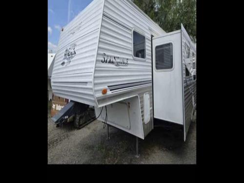 2006 Springdale slide w/bunks