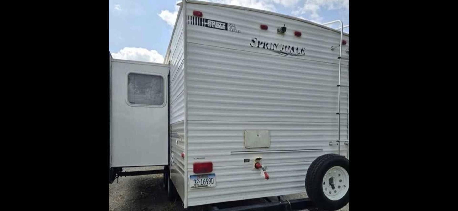 2006 White Keystone Springdale , located at 923 US HWY 87 E., Billings, MT, 59101, (406) 245-0456, 45.795788, -108.451881 - 2006 Keystone Springdale Adventure RV in Billings MT $7995 Very nice and clean 25' Springdale with a large super slide, front queen walk around bed, rear bunks that are 29" wide and 6'4" long, full awning, rear hitch, a/c, hot water, furnace. Booth dinette makes into a bed. Could sleep 6. Model - Photo#2