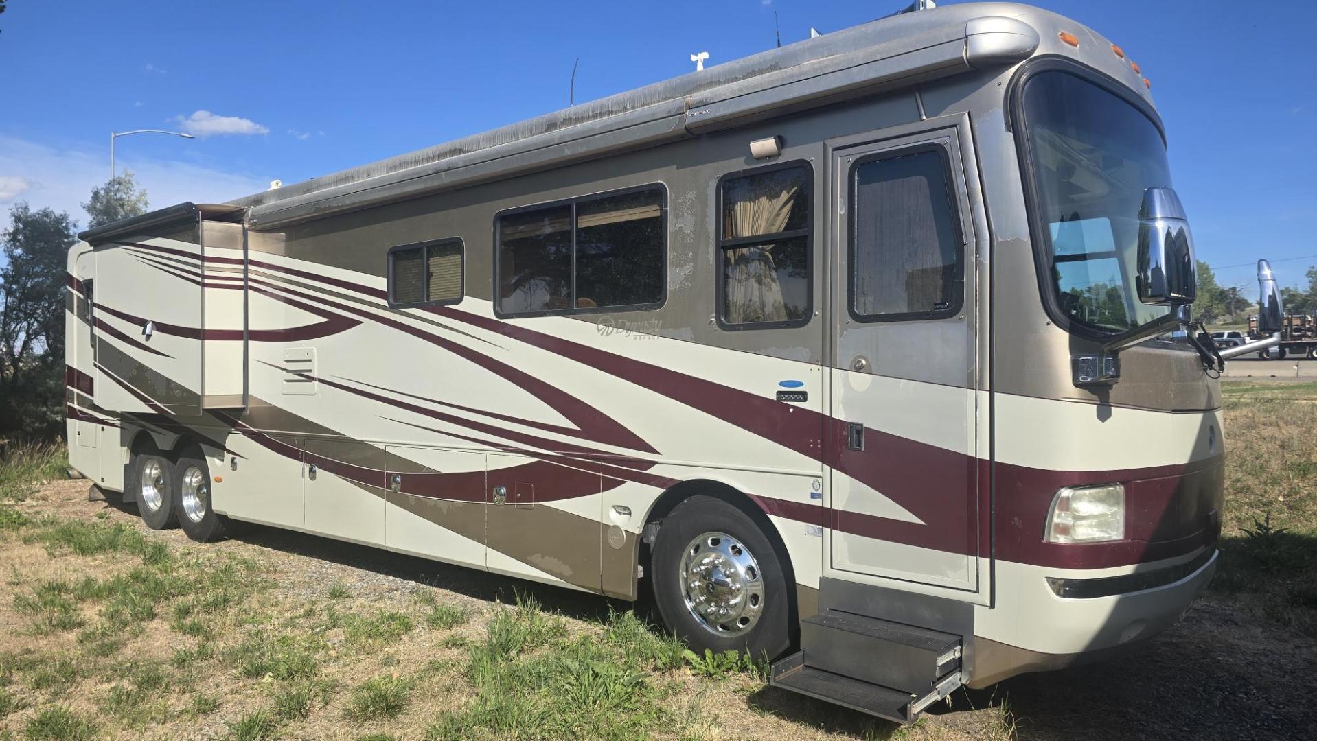 2006 Bronze Monaco Dynasty , located at 923 US HWY 87 E., Billings, MT, 59101, (406) 245-0456, 45.795788, -108.451881 - Photo#1