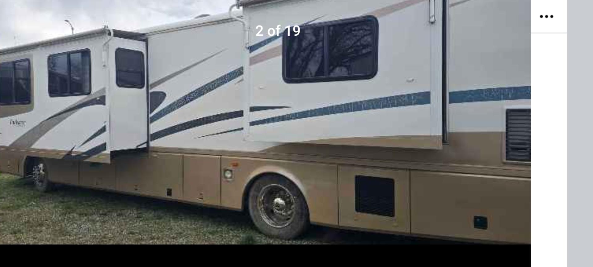 2002 Tan Holiday Rambler , located at 923 US HWY 87 E., Billings, MT, 59101, (406) 245-0456, 45.795788, -108.451881 - Photo#1