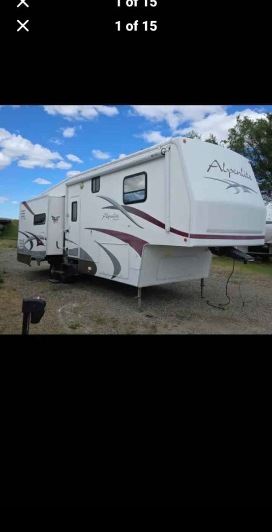 2007 White Western Alpen Lite , located at 923 US HWY 87 E., Billings, MT, 59101, (406) 245-0456, 45.795788, -108.451881 - 2007 Western Rv Alpenlite PERFECT TRAILER FOR A COUPLE!!! 3 slides solid surface countertops, spacious kitchen area, glass enclosed, shower, cold weather package, solar package, slide out cart in underbelly. Front queen bed and couch makes into bed. Could sleep 4. WE CERTIFY OUR USED TRAILERS!!!J- Photo#0