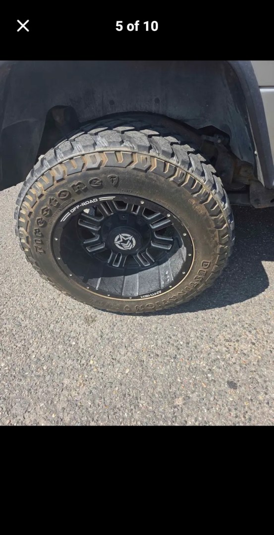 2005 Grey Hummer H2 , located at 923 US HWY 87 E., Billings, MT, 59101, (406) 245-0456, 45.795788, -108.451881- Photo#4