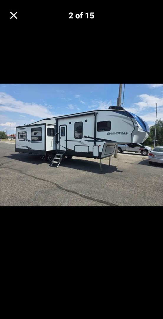 2021 Brown Keystone Springdale , located at 923 US HWY 87 E., Billings, MT, 59101, (406) 245-0456, 45.795788, -108.451881 - 2021 Keystone Springdale 253FWRE Located in Billings MT $24,900 2021 Keystone Springdale 253FWRE 3 slides. 1/2 ton towable luxury living on the road. Front queen bed and booth dinette and couch both make into beds.Could sleep six. This camper takes all the work out of camping w/auto front jack- Photo#2