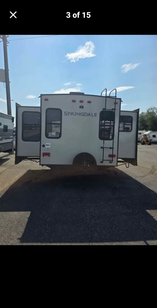 2021 Brown Keystone Springdale , located at 923 US HWY 87 E., Billings, MT, 59101, (406) 245-0456, 45.795788, -108.451881 - 2021 Keystone Springdale 253FWRE Located in Billings MT $24,900 2021 Keystone Springdale 253FWRE 3 slides. 1/2 ton towable luxury living on the road. Front queen bed and booth dinette and couch both make into beds.Could sleep six. This camper takes all the work out of camping w/auto front jack- Photo#3