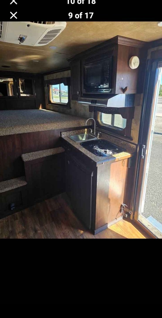 2016 White Elite Sierra , located at 923 US HWY 87 E., Billings, MT, 59101, (406) 245-0456, 45.795788, -108.451881 - 2016 Elite Sierra 3 Horse LQ Located in Billings MT $67,900 2016 Elite 3 horse sierra interior. This 8 wide trailer is 30' overall and 10' LQ with 23' floor length. It has outside speakers, fold down windows on the front n rear. The fold down rear ramp allows for easy loading. Mangers have st- Photo#8