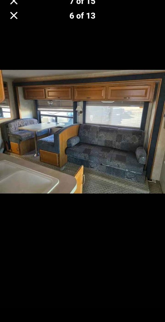 2004 White Fleetwood Tioga , located at 923 US HWY 87 E., Billings, MT, 59101, (406) 245-0456, 45.795788, -108.451881 - 2004 Fleetwood Tioga 31' w/slide $28 900 Located in Billings MT 2004 Tioga 31 w is one of the nicest motorhomes I've seen all year. It has 31386 miles on a ford Triton v10 chasis. It has a brand new auto awning to keep u out of the heat of the day. It has alcoa wheels w like new Yokohama tir- Photo#5